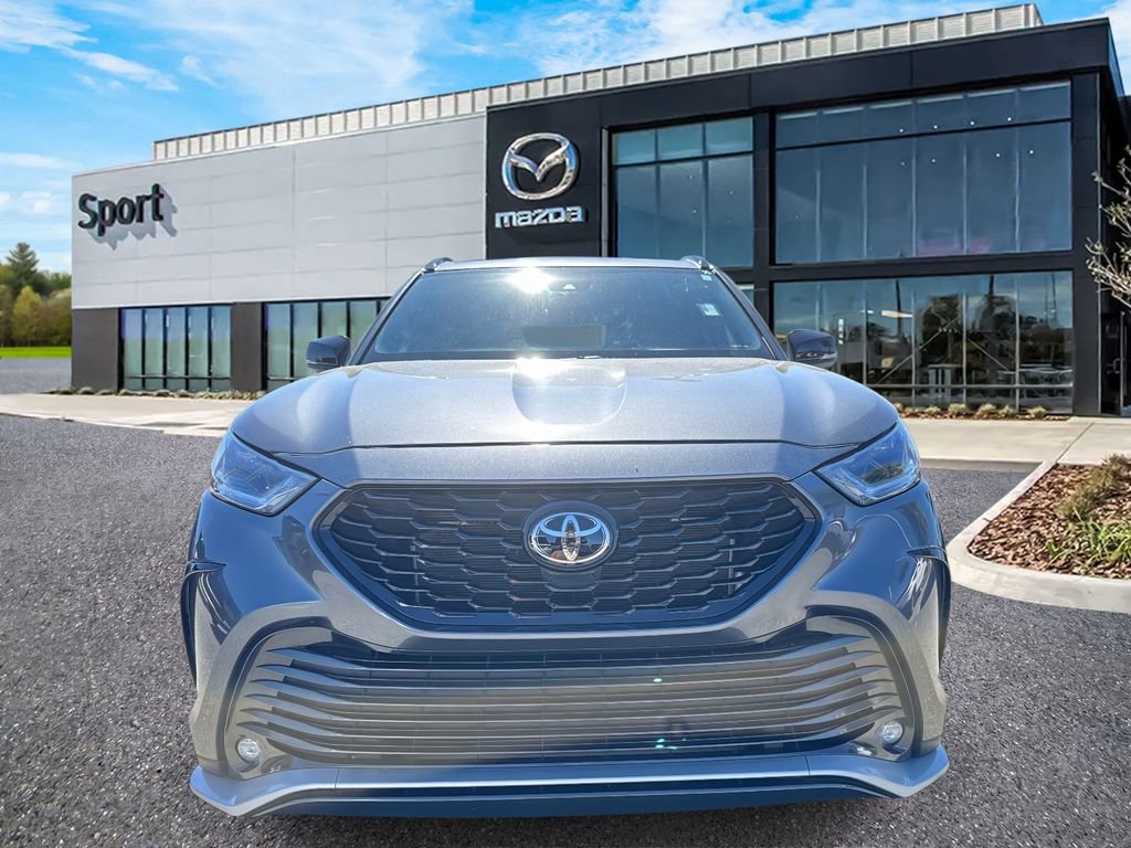 Used 2022 Toyota Highlander XSE image 9