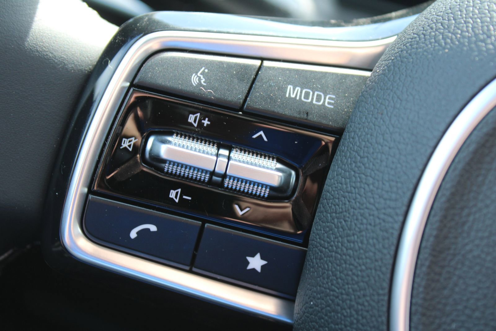 New 2026 Kia Sorento X-Line EX image 25