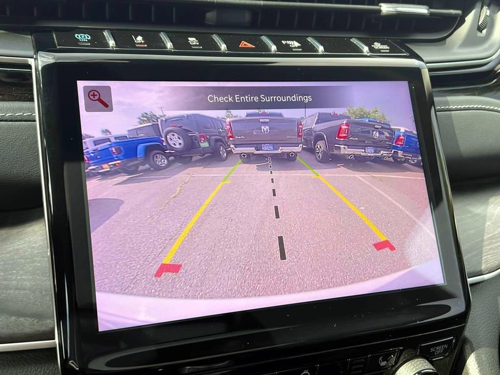 Used 2022 Jeep Grand Cherokee Limited 4xe image 33