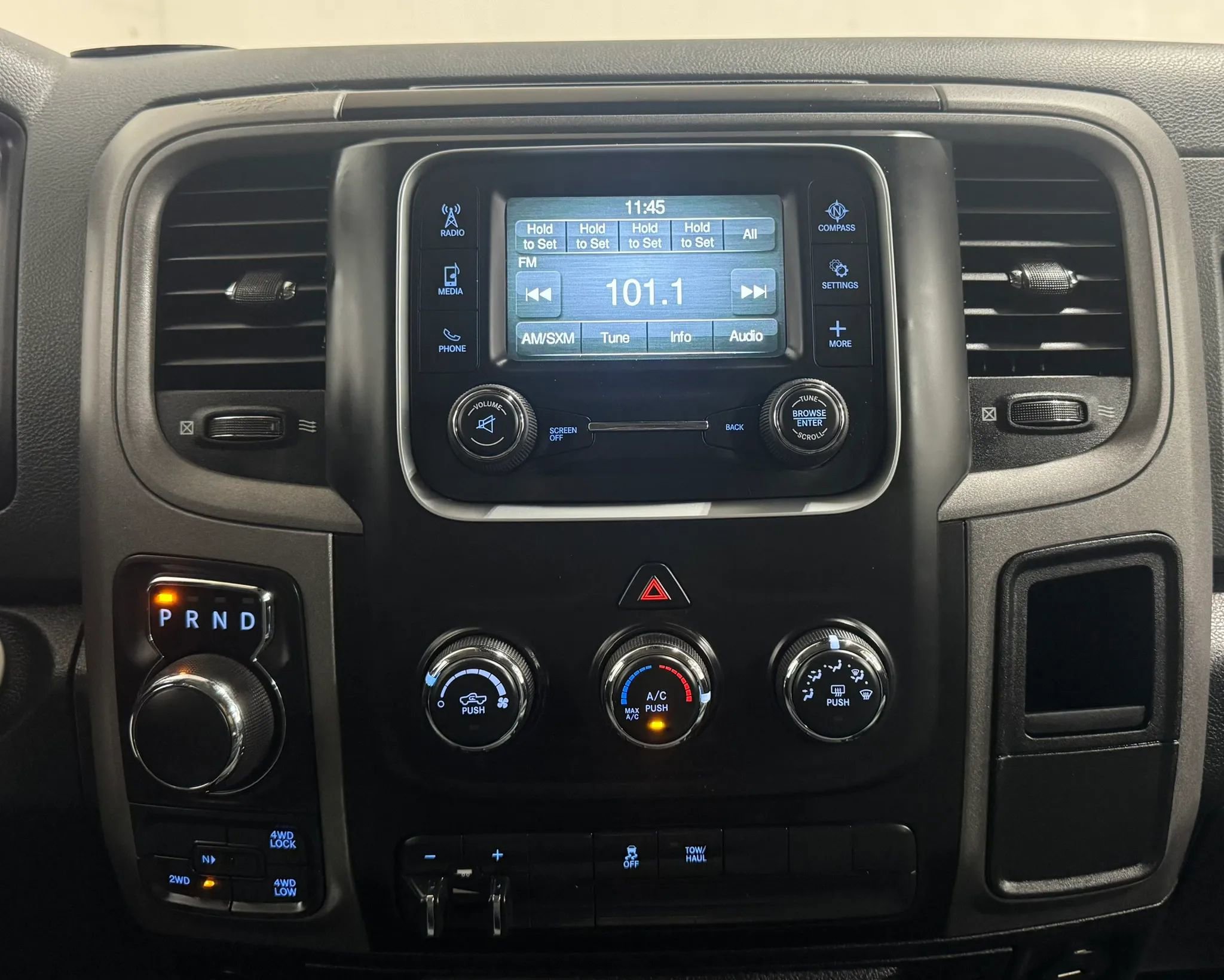 Used 2018 RAM 1500 Express w/ Express Value Package AWD/4WD image 19