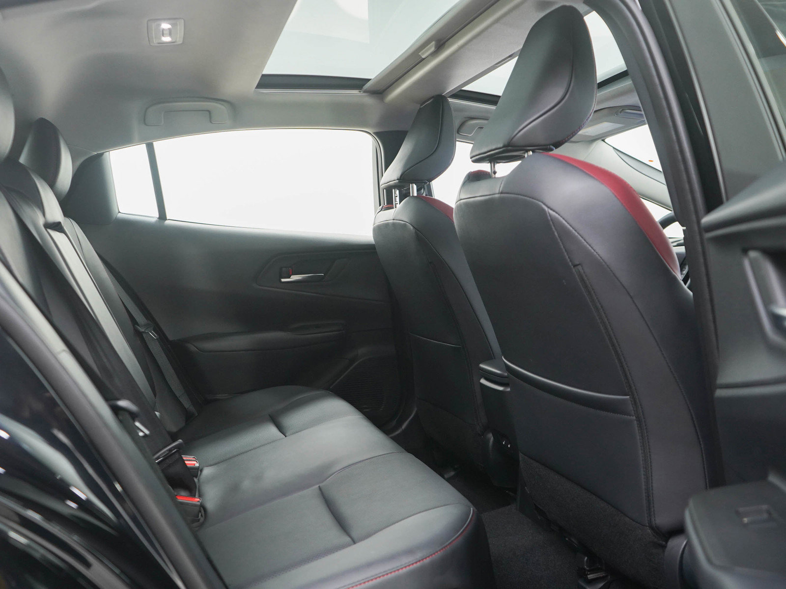 Used 2026 Toyota Prius Plug-In Hybrid w/ Limited Premium Package image 12