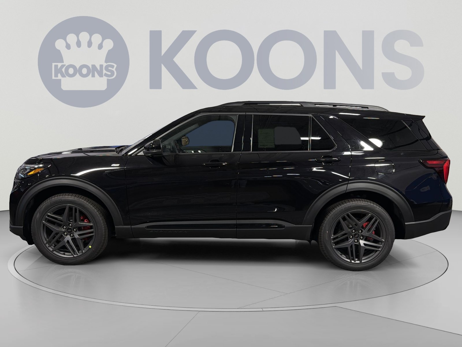 New 2026 Ford Explorer ST-Line w/ ST-Line Street Pack AWD/4WD image 2