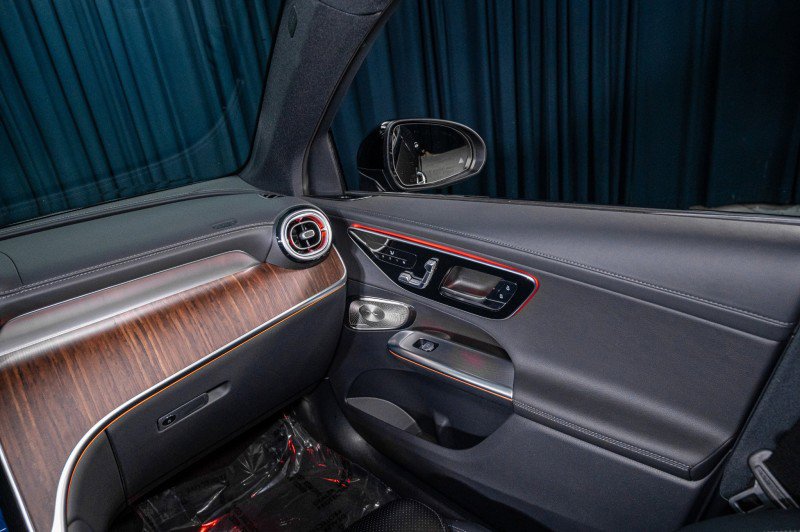 New 2026 Mercedes-Benz GLC 300 4MATIC image 24