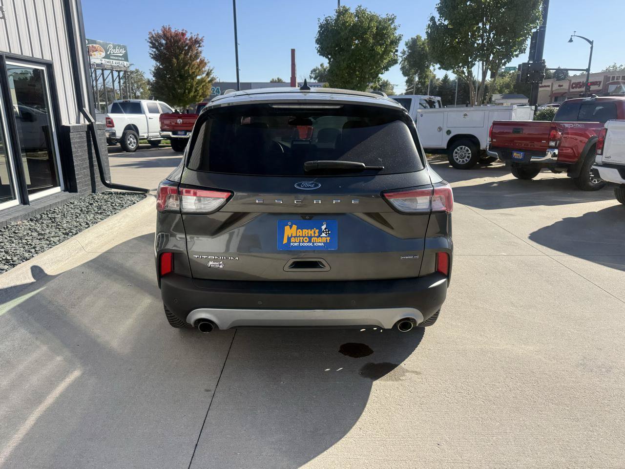 Used 2020 Ford Escape Titanium AWD/4WD image 5