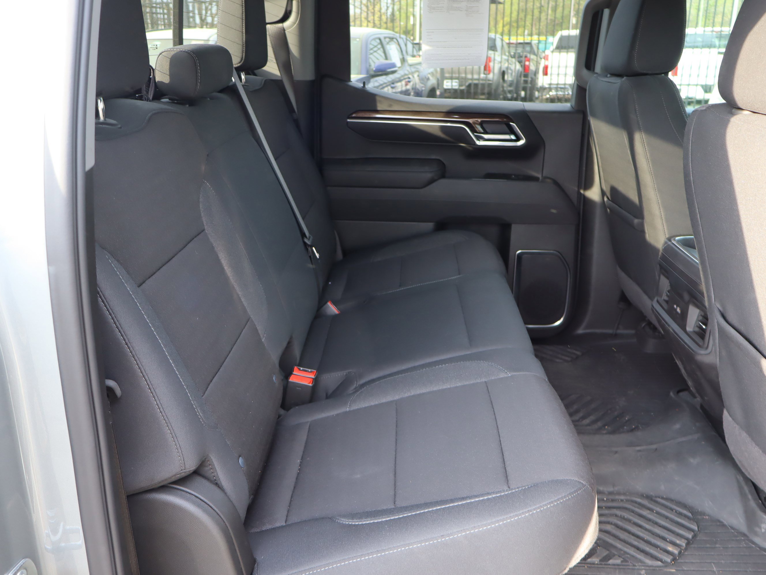 Used 2025 Chevrolet Silverado 1500 LT Trail Boss w/ Convenience Package II image 35