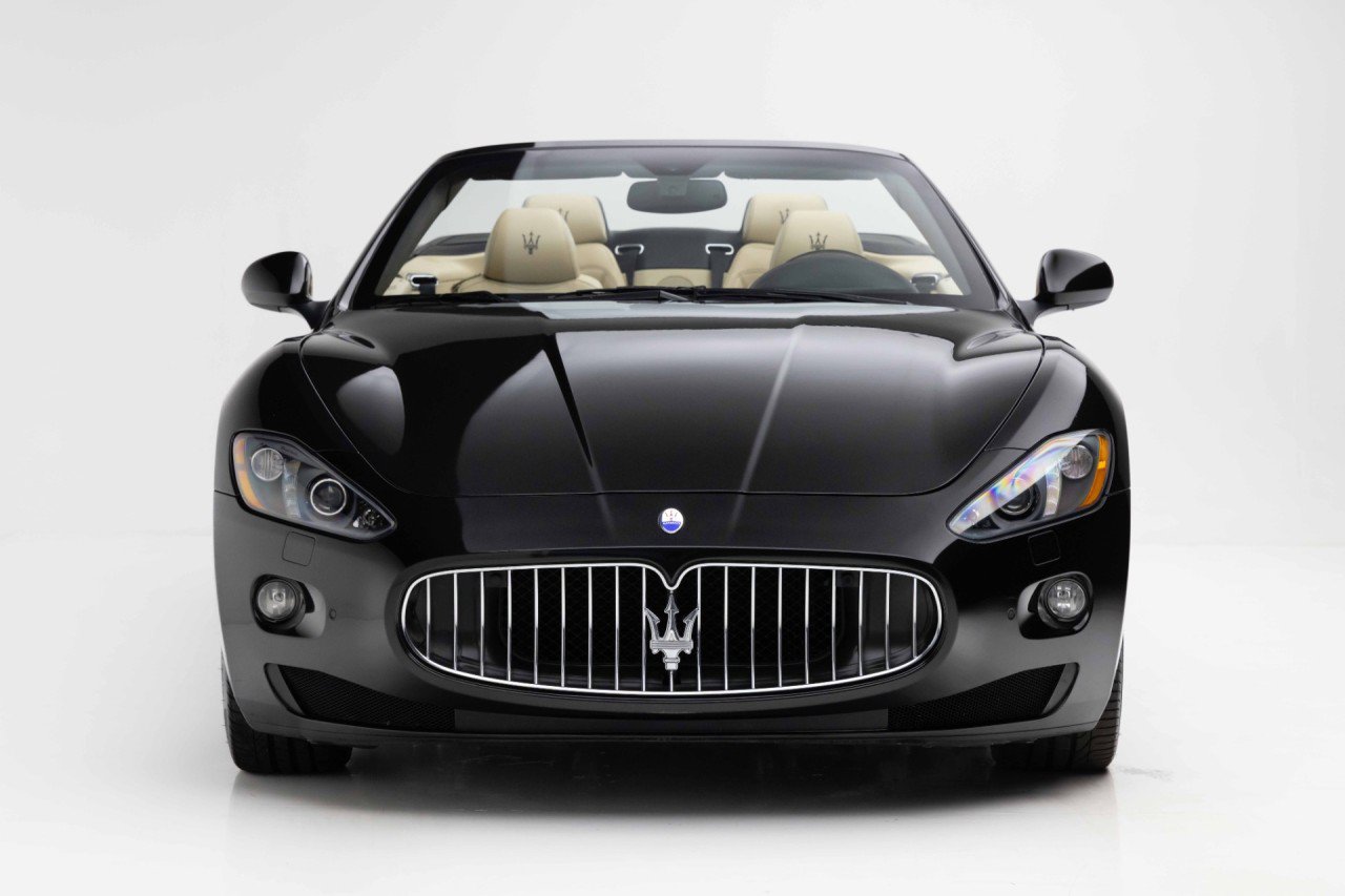 Used 2015 Maserati GranTurismo Convertible RWD image 5