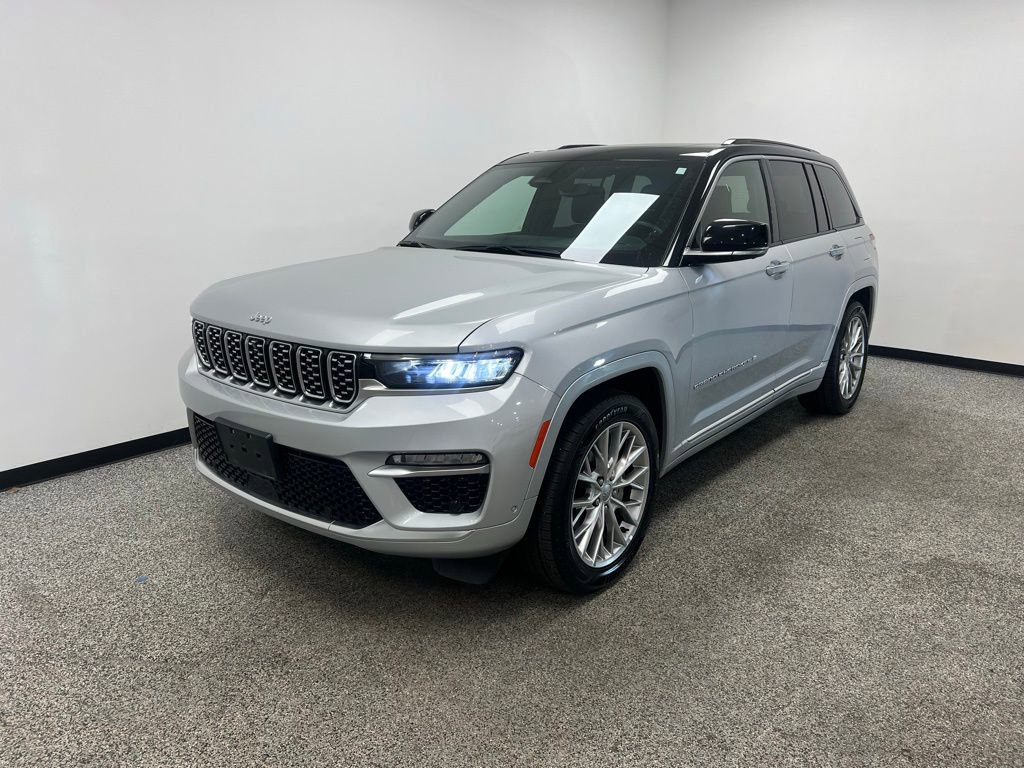 Used 2024 Jeep Grand Cherokee Summit image 16
