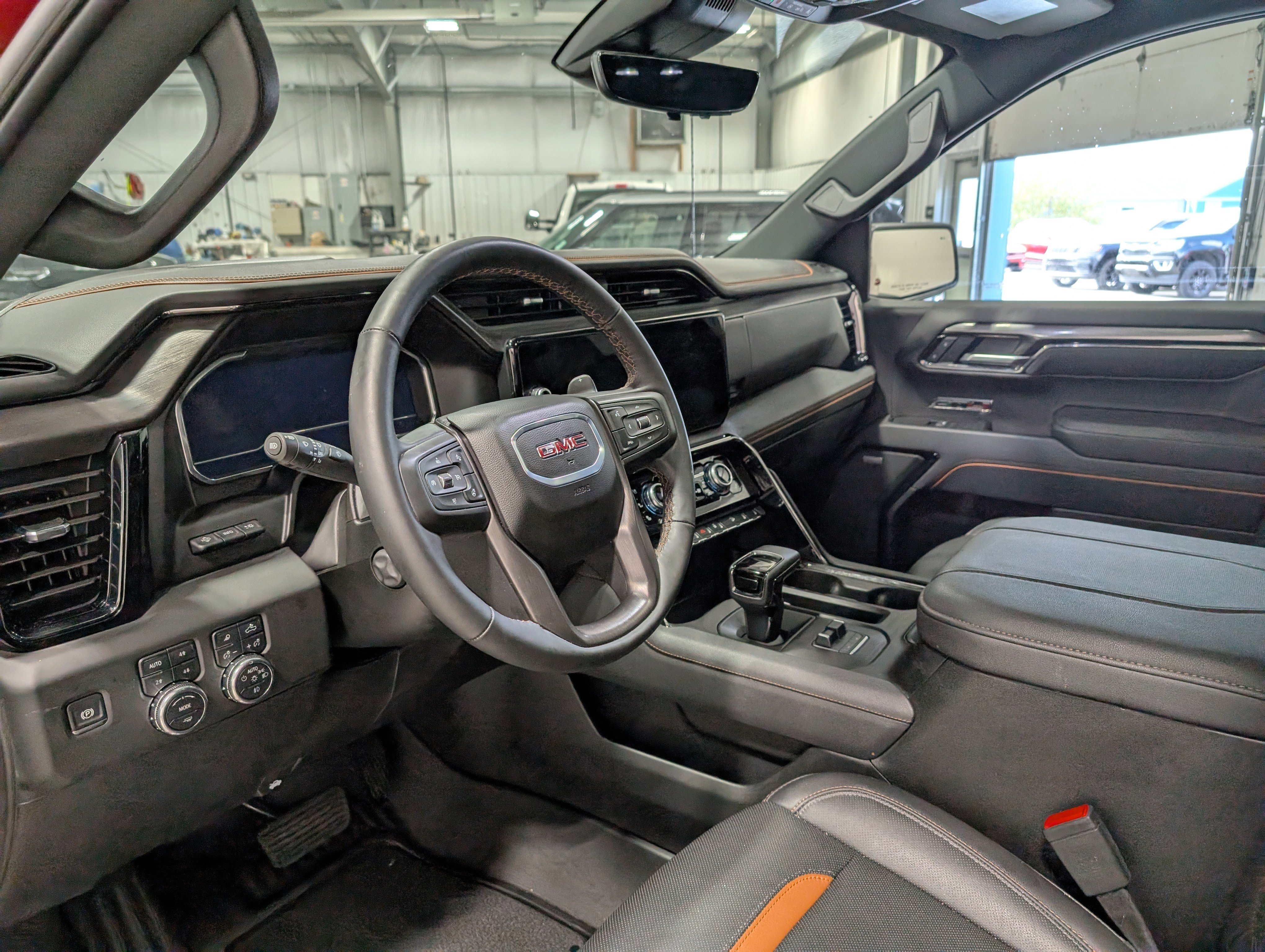 Used 2025 GMC Sierra 1500 AT4 w/ AT4 Premium Package image 14