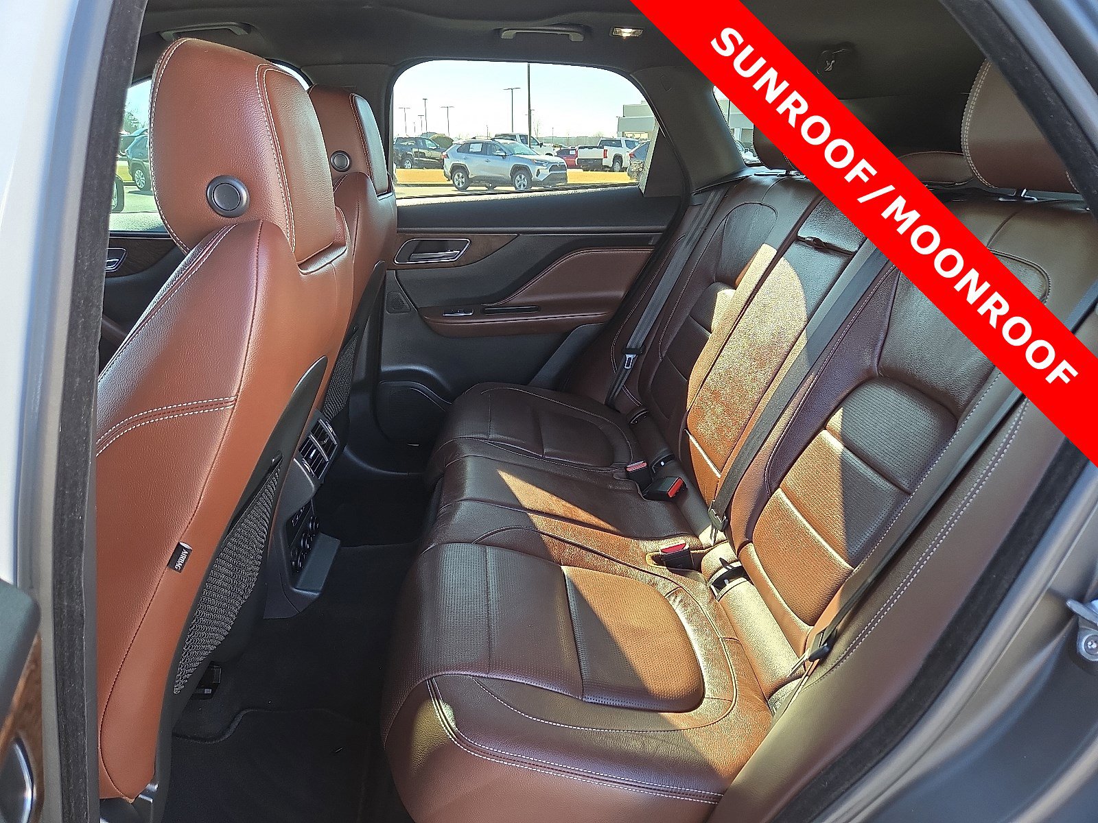 Used 2017 Jaguar F-PACE S image 10