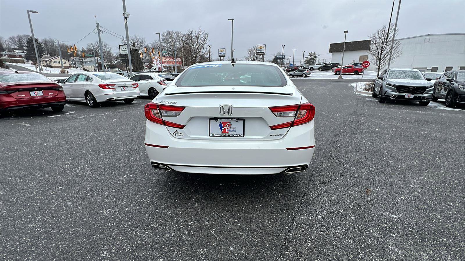 Used 2022 Honda Accord Sport image 5