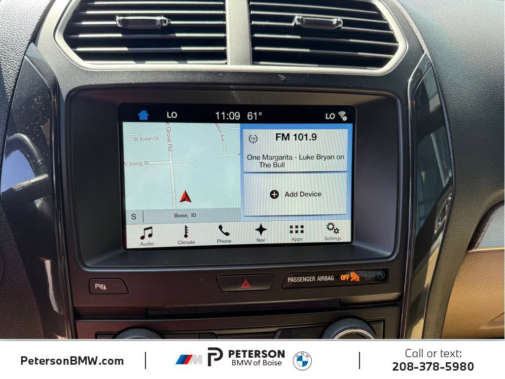 Used 2017 Ford Explorer XLT w/ Equipment Group 202A AWD/4WD image 27