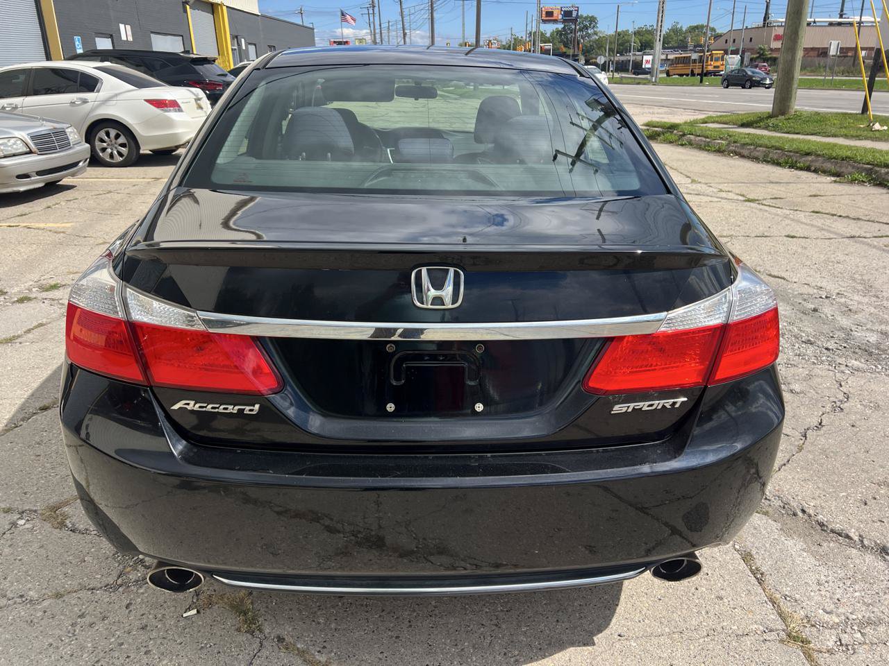 Used 2014 Honda Accord Sport image 7