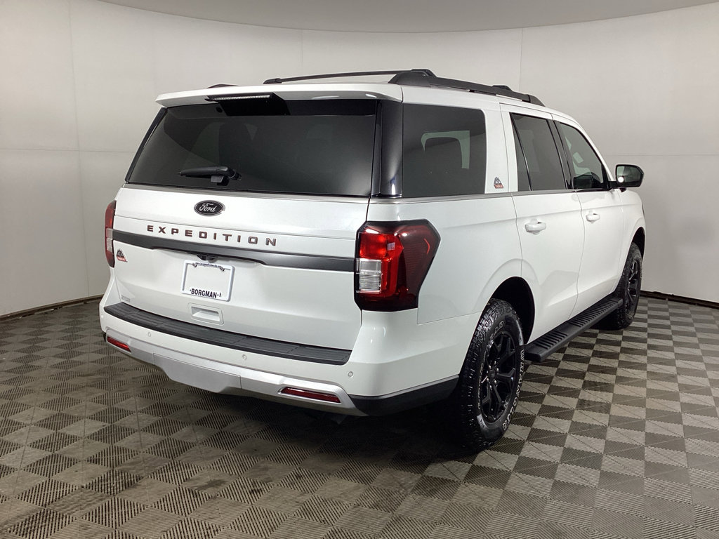 Used 2024 Ford Expedition Timberline AWD/4WD image 2