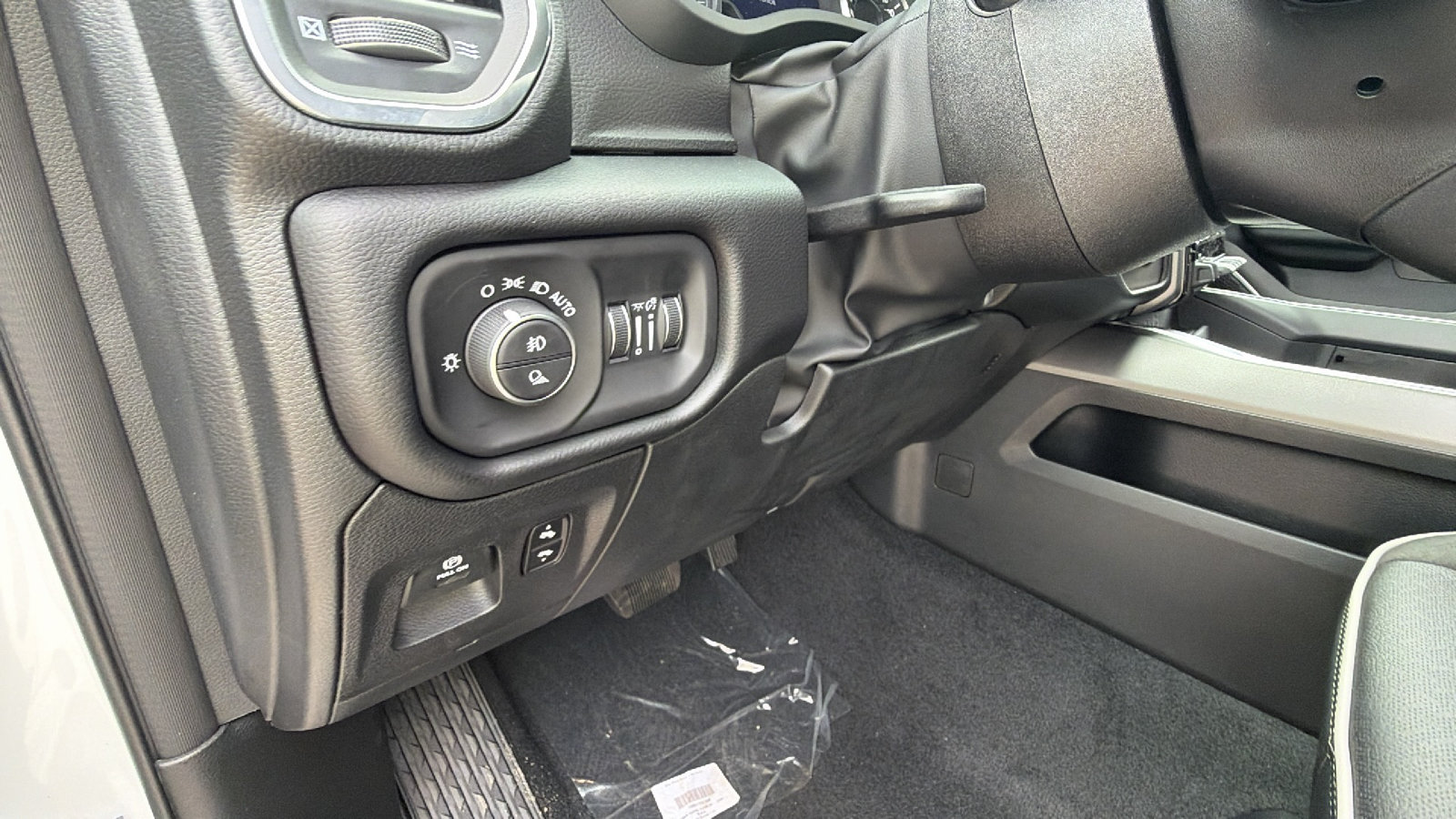 New 2027 RAM 1500 Laramie AWD/4WD image 20
