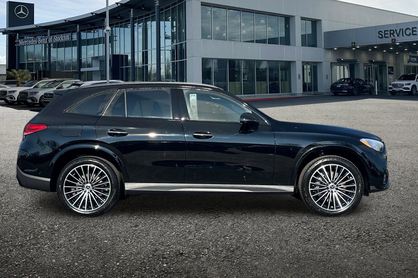 New 2026 Mercedes-Benz GLC 300 300 image 3