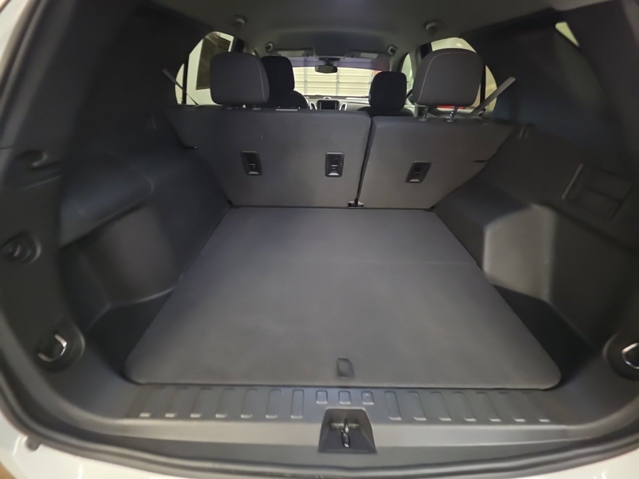 Used 2021 Chevrolet Equinox LT FWD image 17