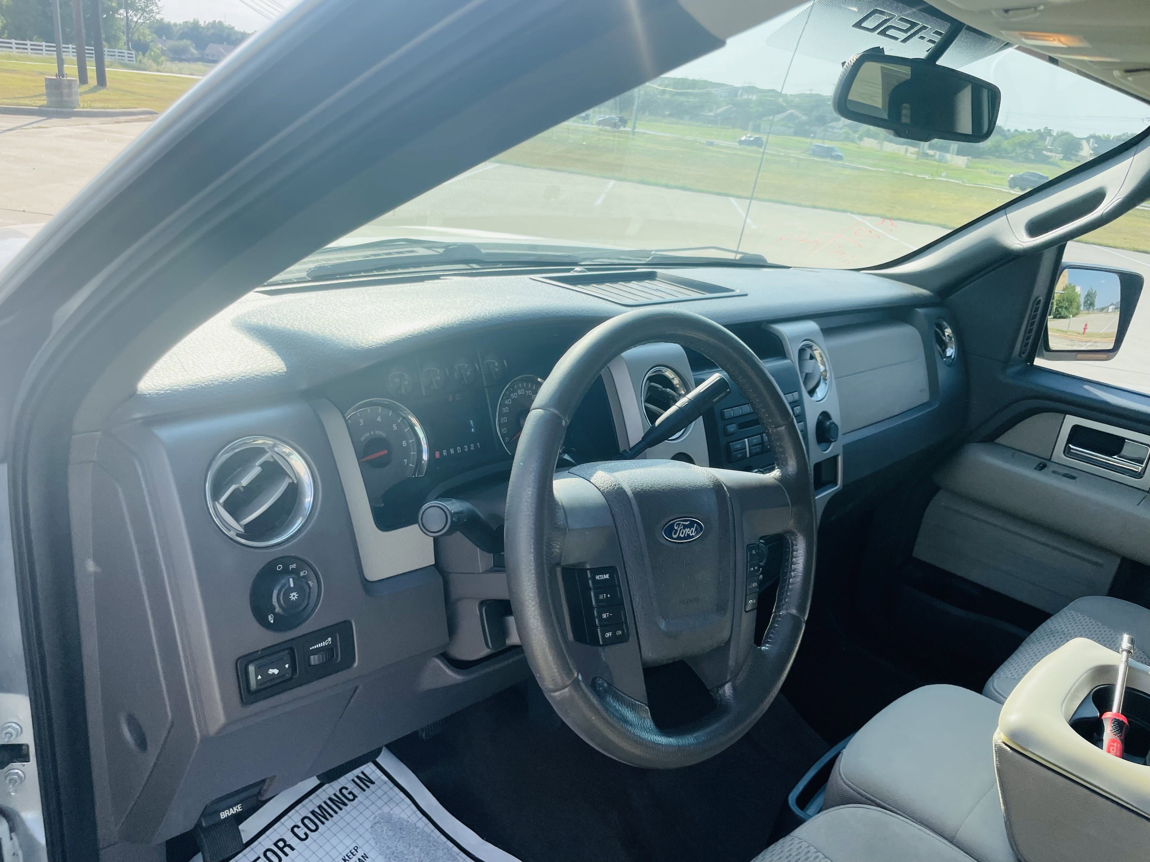 Used 2010 Ford F150 XLT image 14