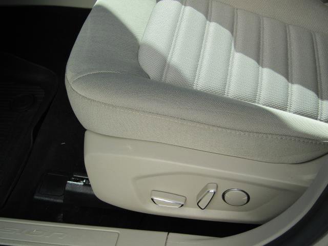 Certified 2019 Ford Fusion SE image 14