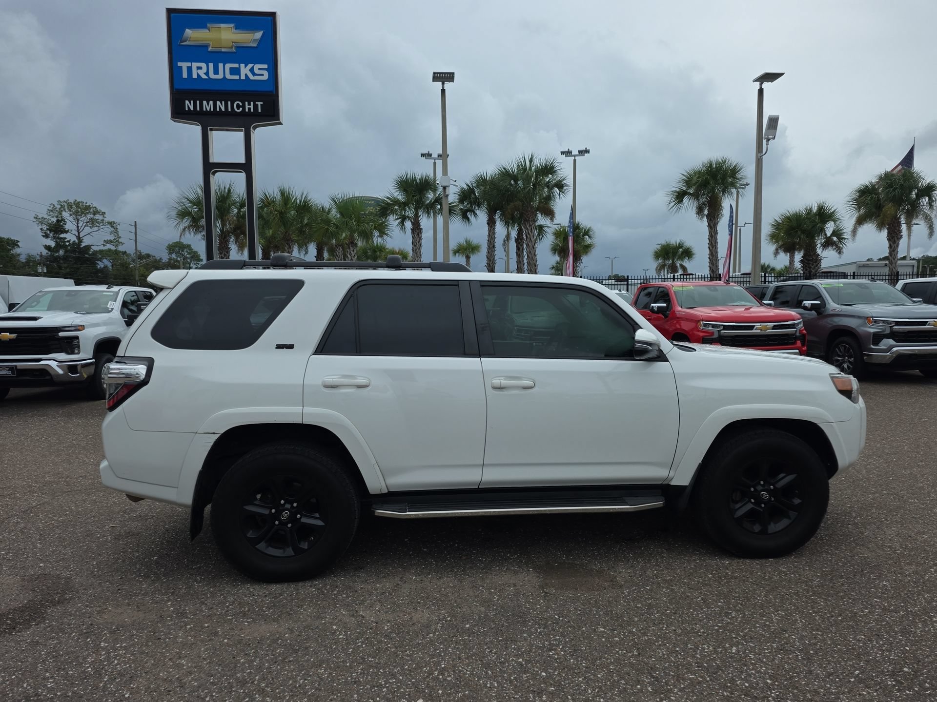 Used 2017 Toyota 4Runner SR5 Premium RWD image 17