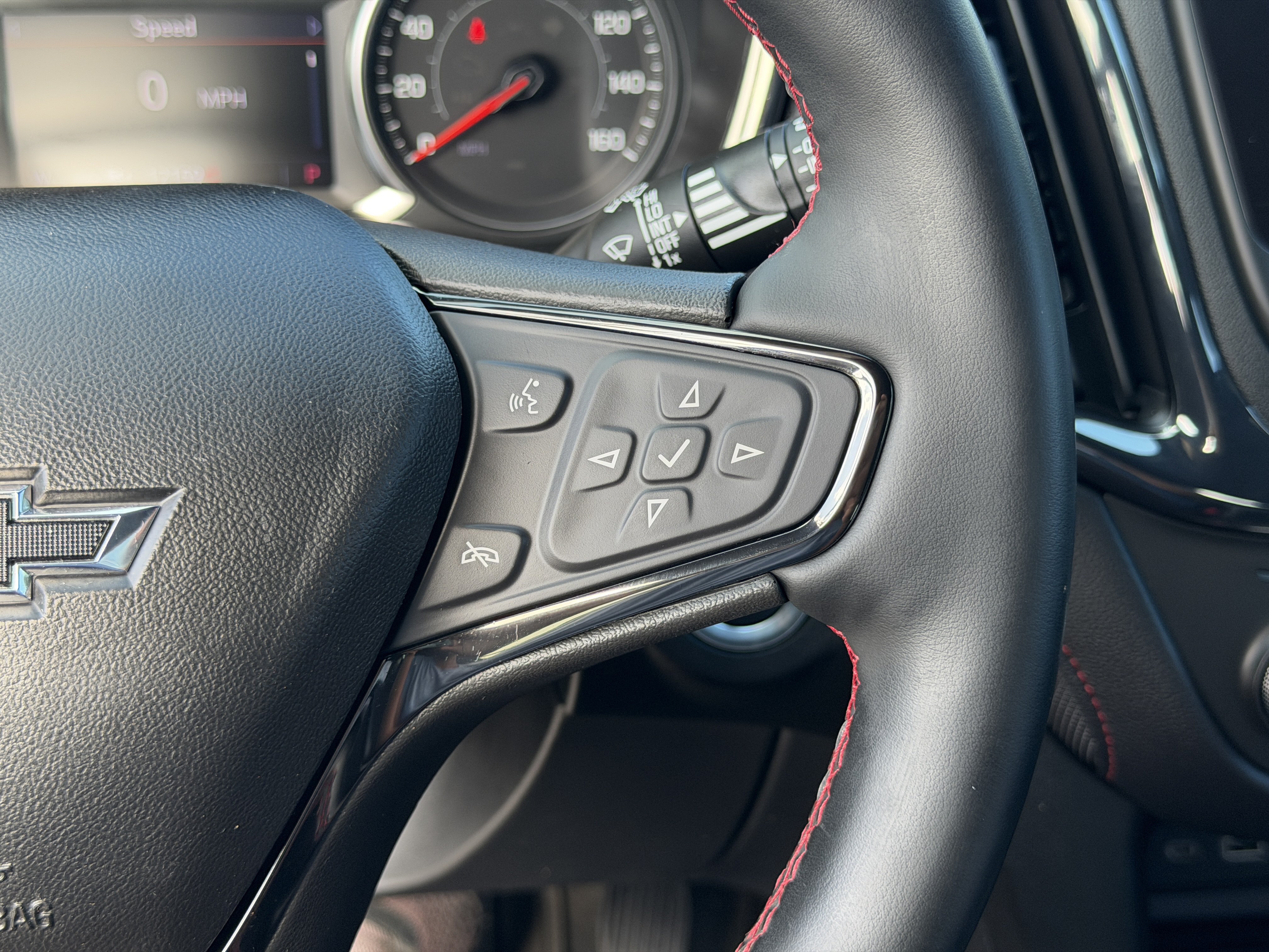 Certified 2023 Chevrolet Equinox RS w/ RS Leather Package FWD image 32