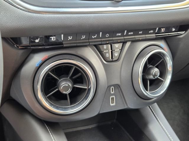 Used 2024 Chevrolet Blazer LT image 31