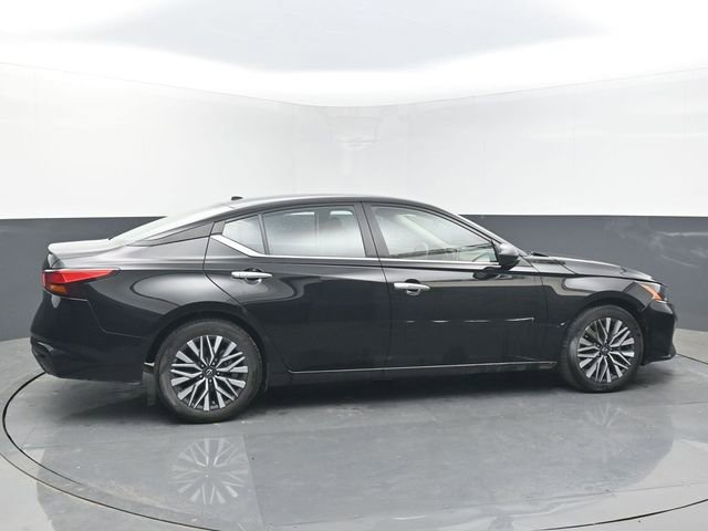 Used 2025 Nissan Altima 2.5 SV image 6