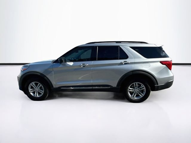 Certified 2021 Ford Explorer XLT w/ Equipment Group 202A AWD/4WD image 6