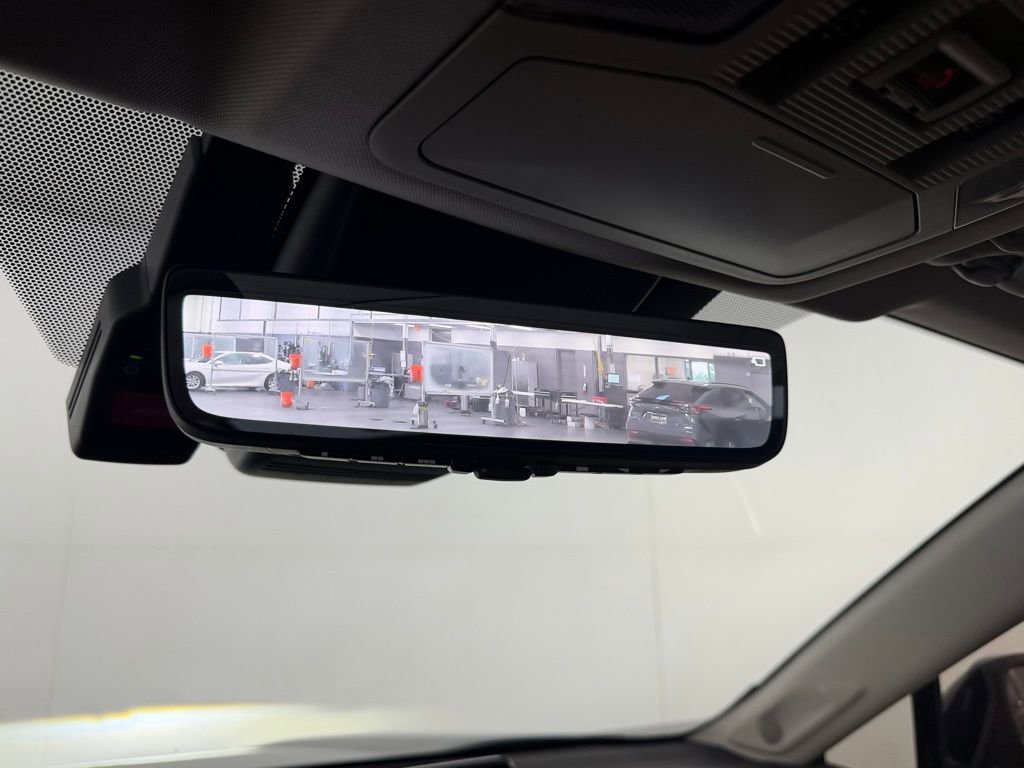 Used 2025 Toyota RAV4 Limited w/ Advanced Technology Package image 17