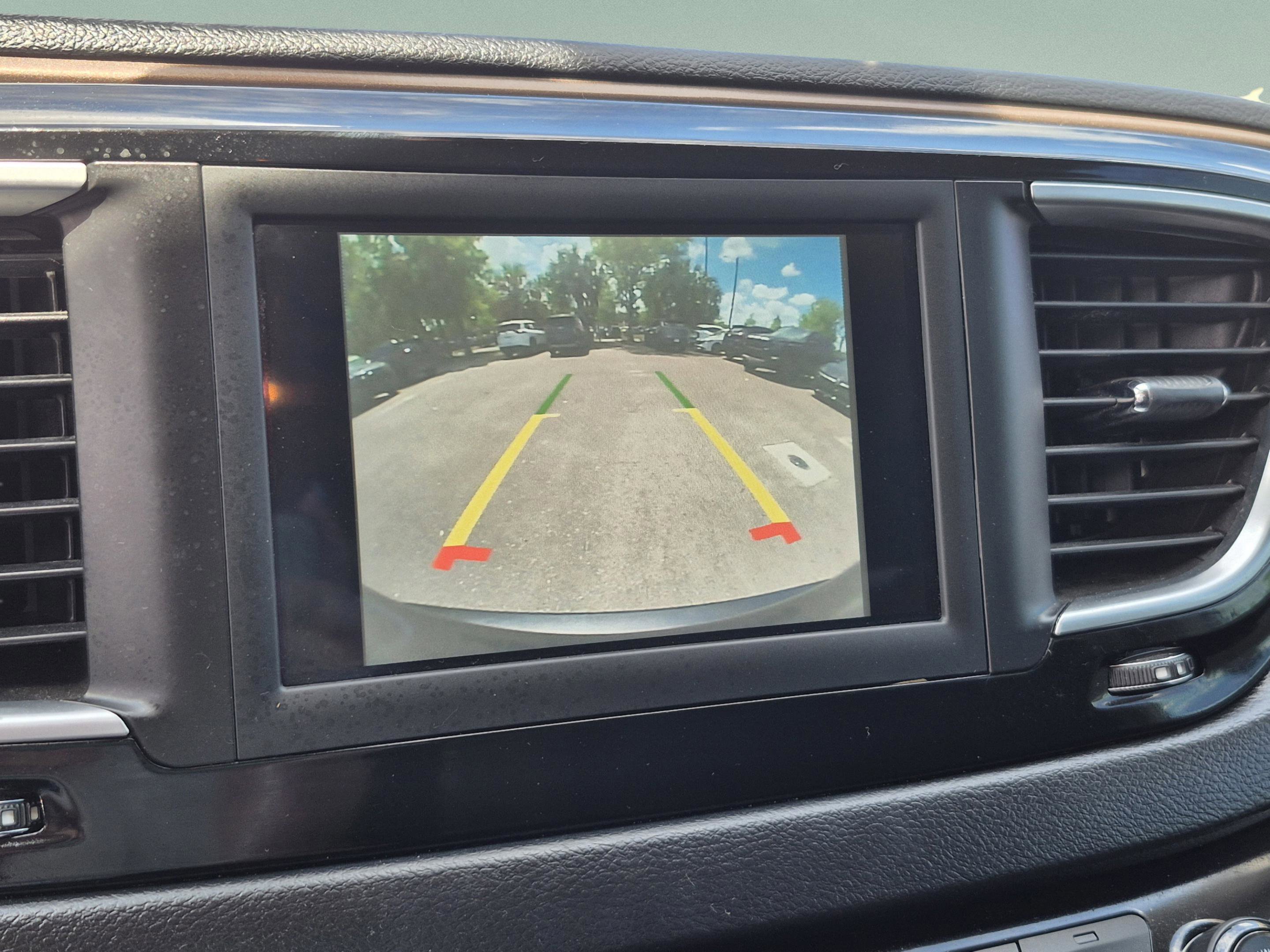 Used 2018 Chrysler Pacifica L image 21