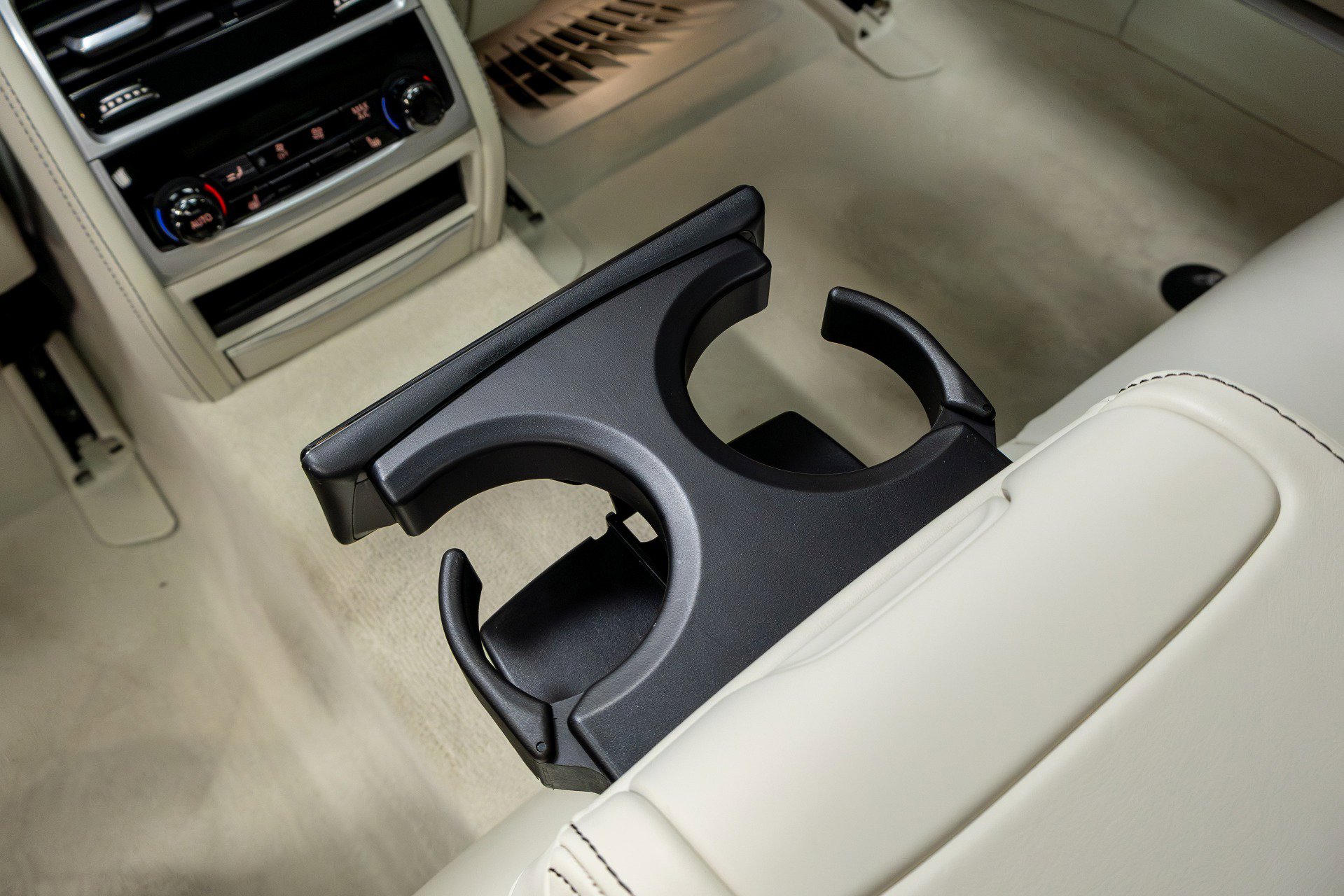 Used 2020 BMW ALPINA B7 xDrive w/ Interior Design Package image 33