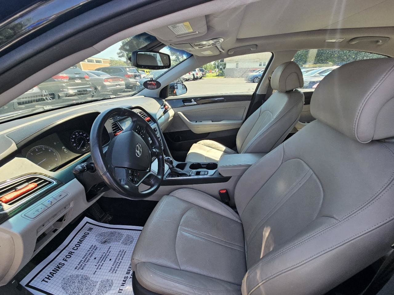 Used 2015 Hyundai Sonata Limited w/ Option Group 06 FWD image 19