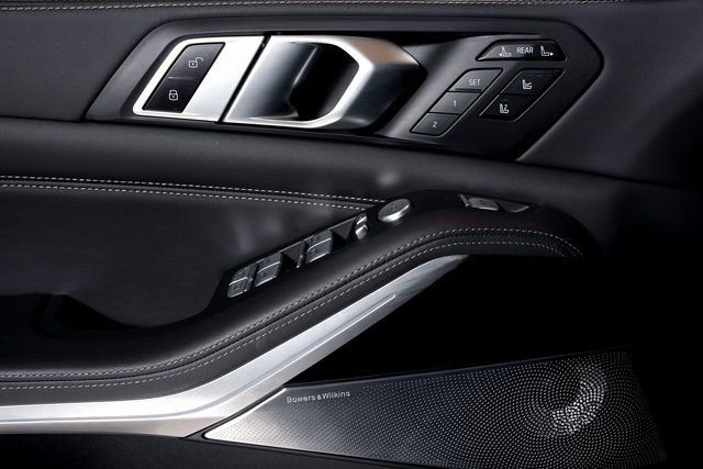 Used 2025 BMW ALPINA XB7 image 67