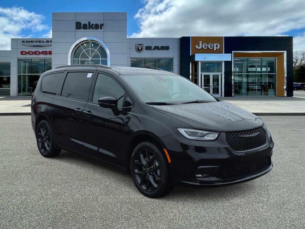 New 2026 Chrysler Pacifica Limited