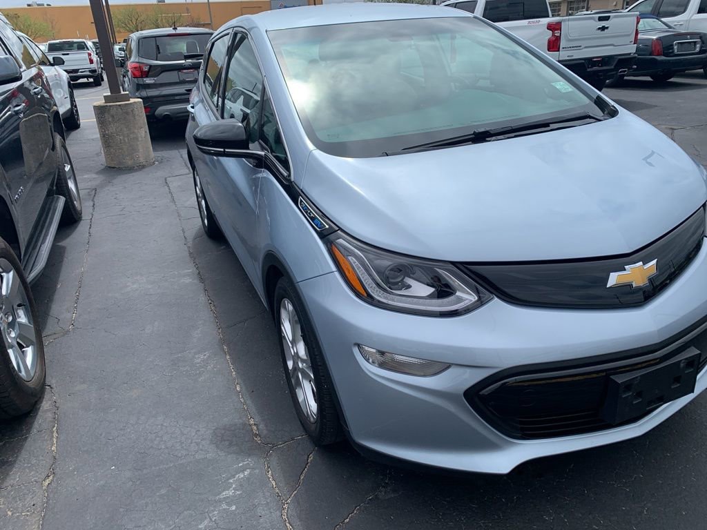 Used 2017 Chevrolet Bolt LT FWD image 4