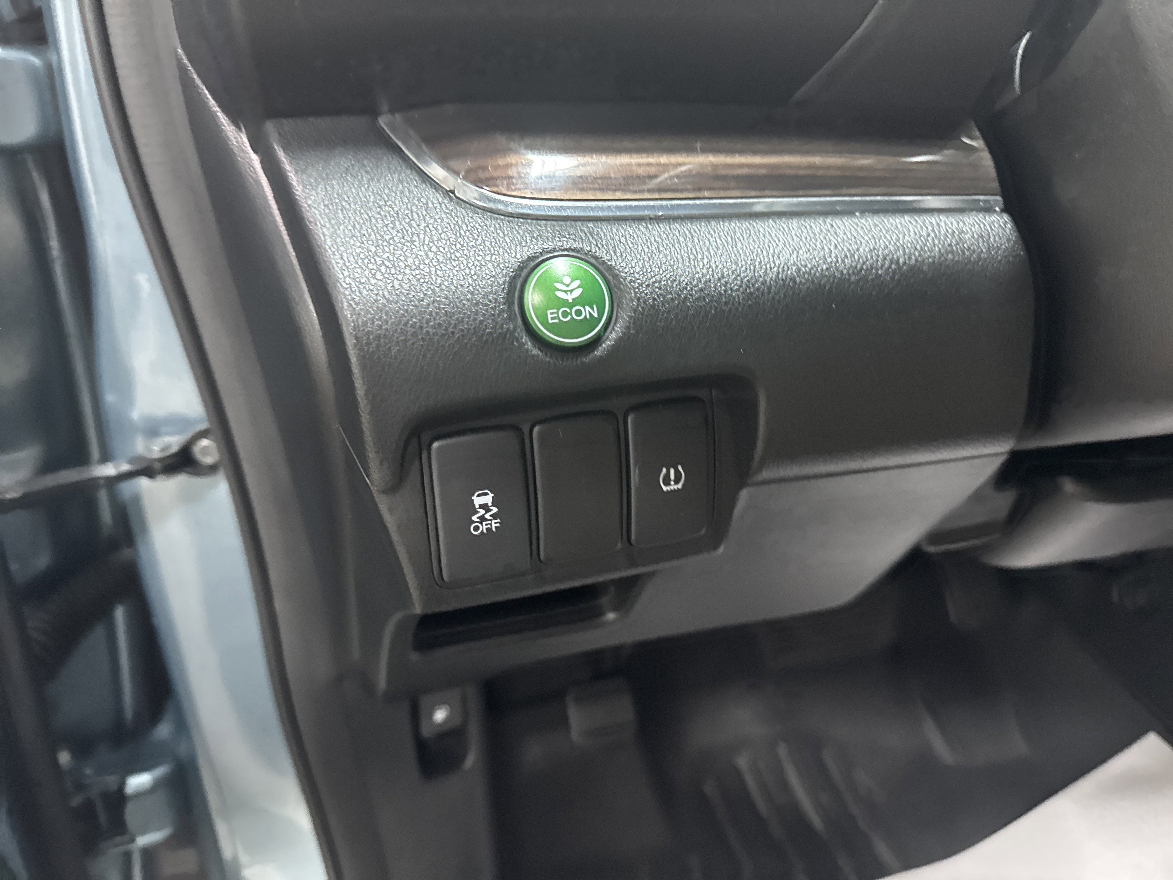 Used 2015 Honda CR-V EX-L image 16