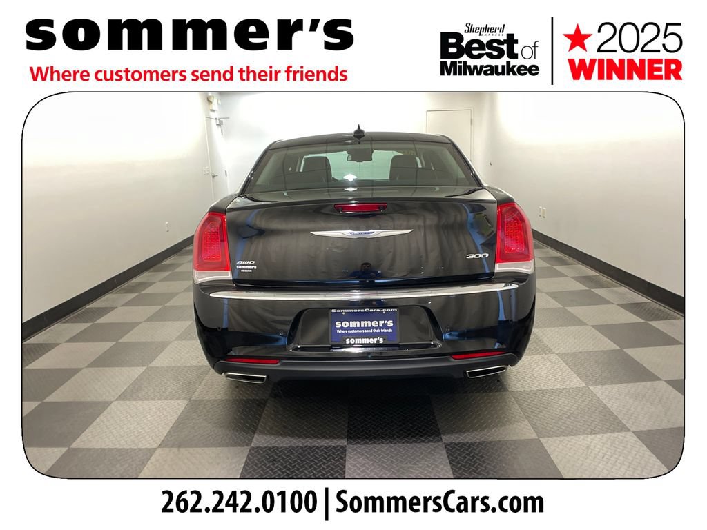 Used 2019 Chrysler 300 Limited w/ Safetytec Plus Group AWD/4WD image 4