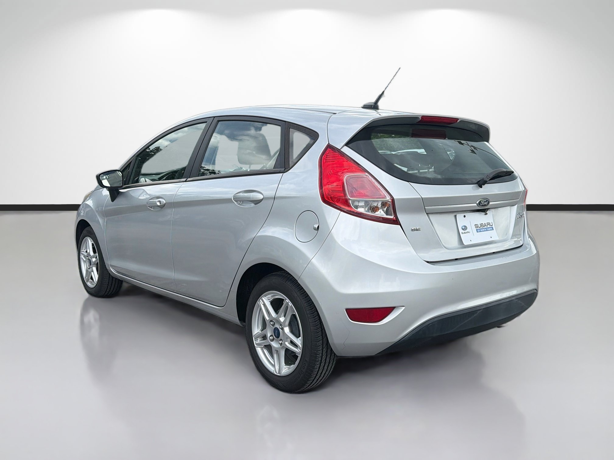 Used 2018 Ford Fiesta SE FWD image 5