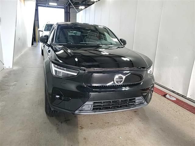 Used 2023 Volvo C40 P8 Recharge Ultimate AWD/4WD image 4