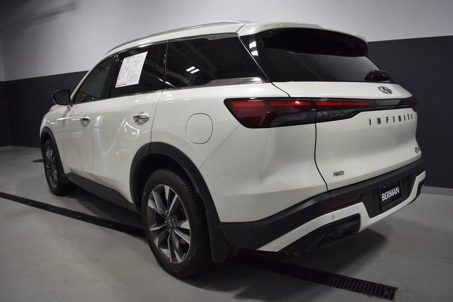 Used 2025 INFINITI QX60 Luxe w/ Vision Package image 3