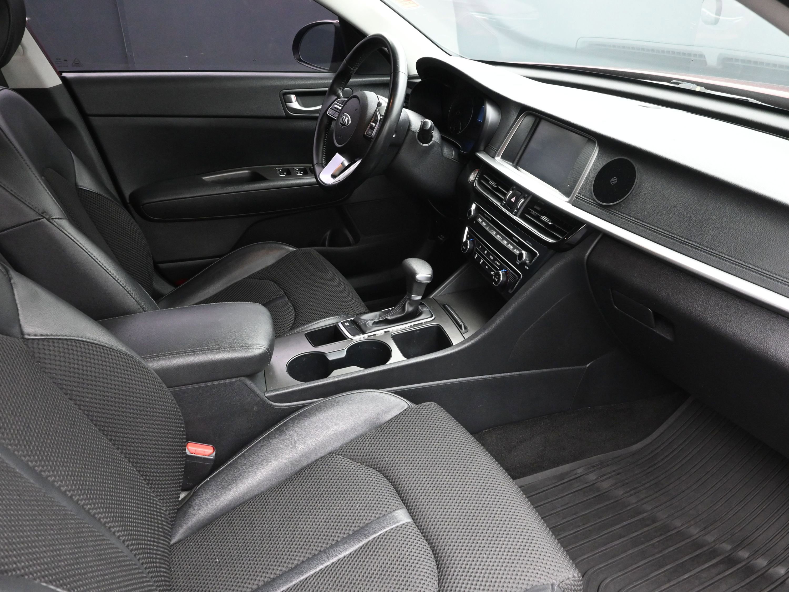 Used 2019 Kia Optima S image 27