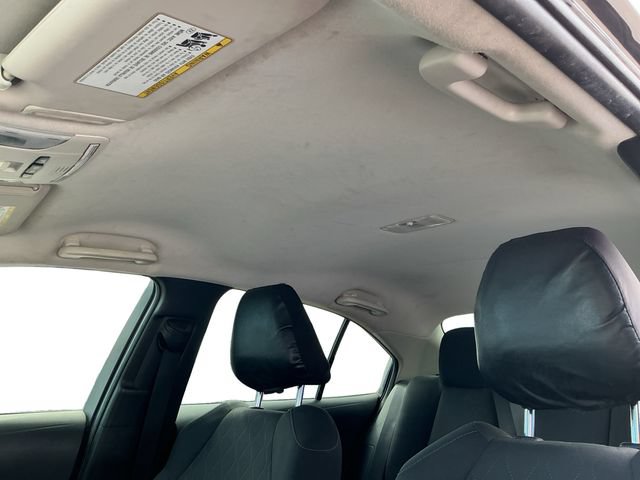 Used 2021 Toyota Corolla LE FWD image 24