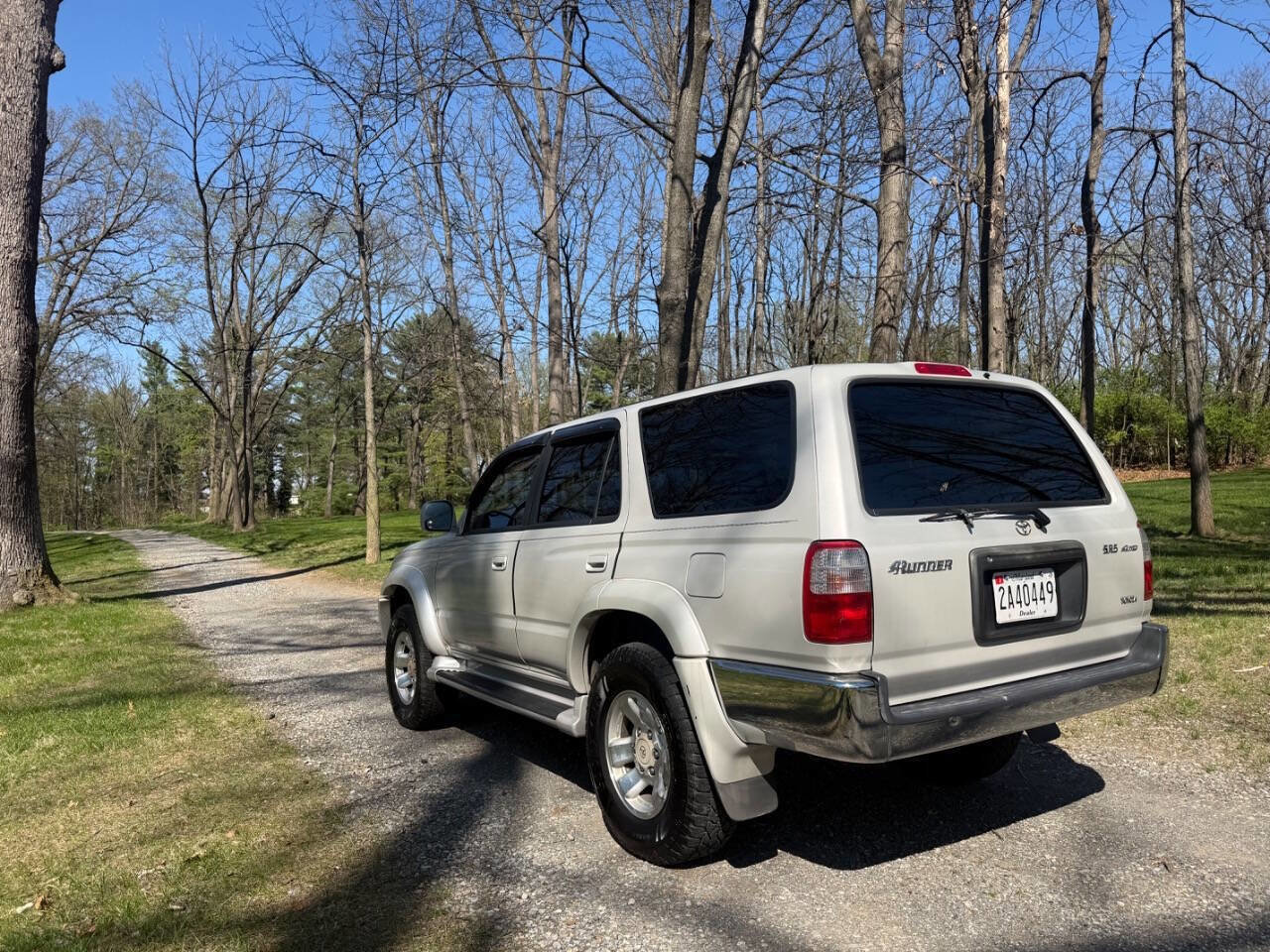 Used 2000 Toyota 4Runner SR5 AWD/4WD image 4