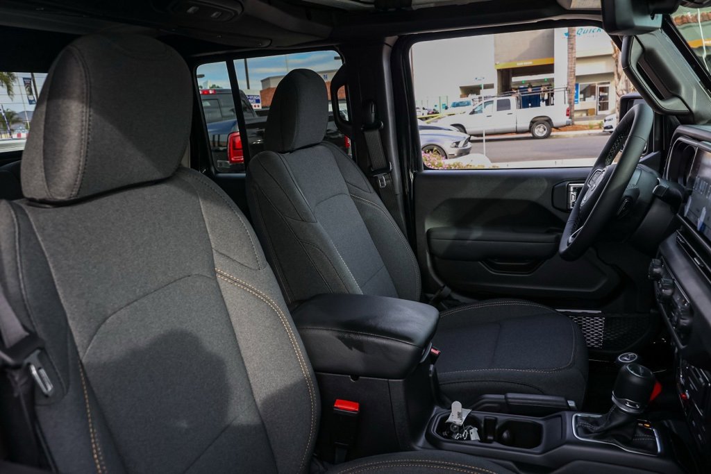 New 2025 Jeep Gladiator Willys image 20