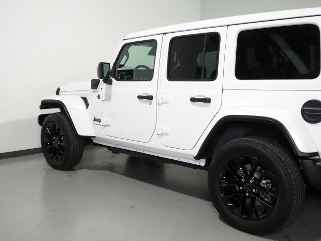 Used 2025 Jeep Wrangler Sahara 4xe w/ Safety Group AWD/4WD image 50