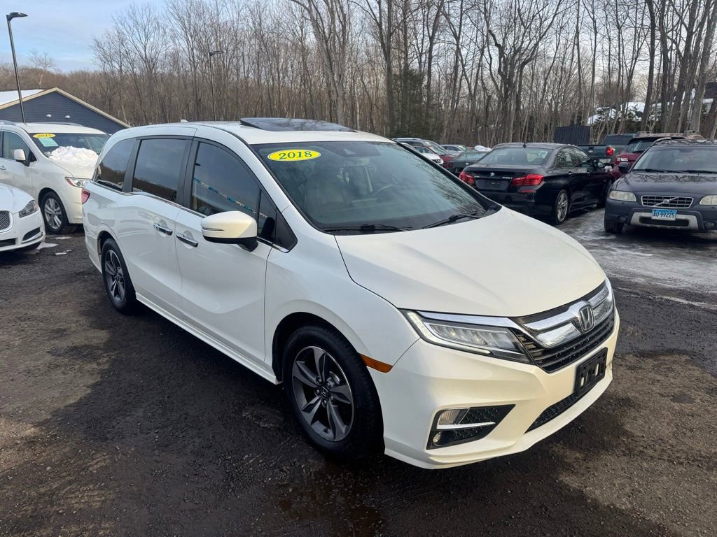 Used 2018 Honda Odyssey Touring image 3