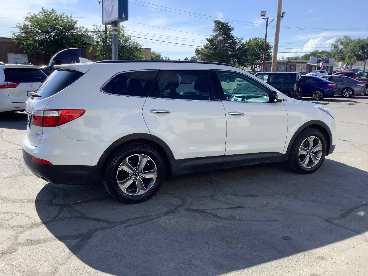 Used 2015 Hyundai Santa Fe GLS AWD/4WD image 14
