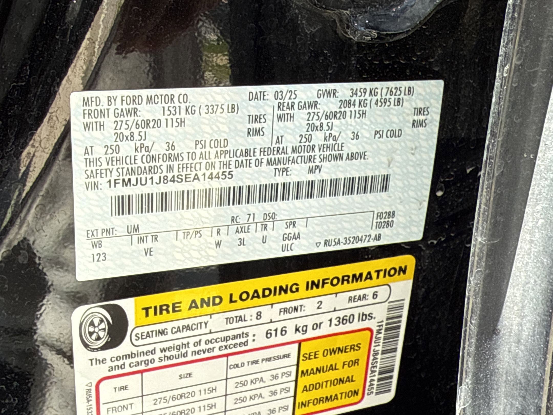 Used 2025 Ford Expedition Active AWD/4WD image 37