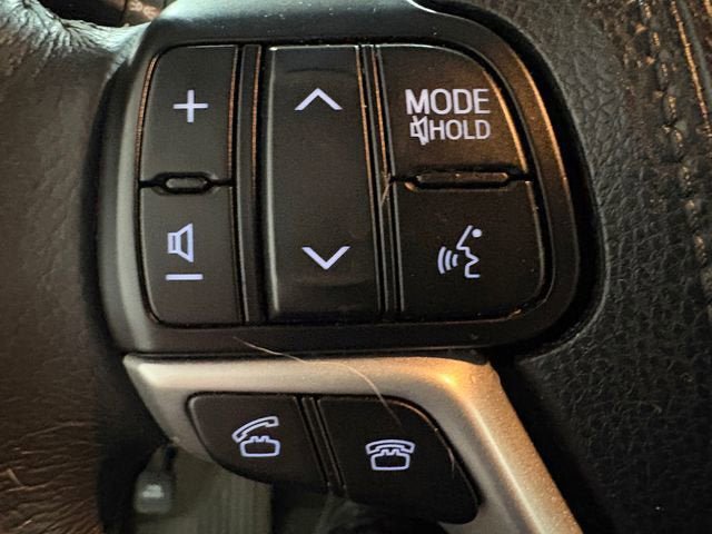 Used 2017 Toyota Sienna XLE w/ XLE Navigation Package AWD/4WD image 9