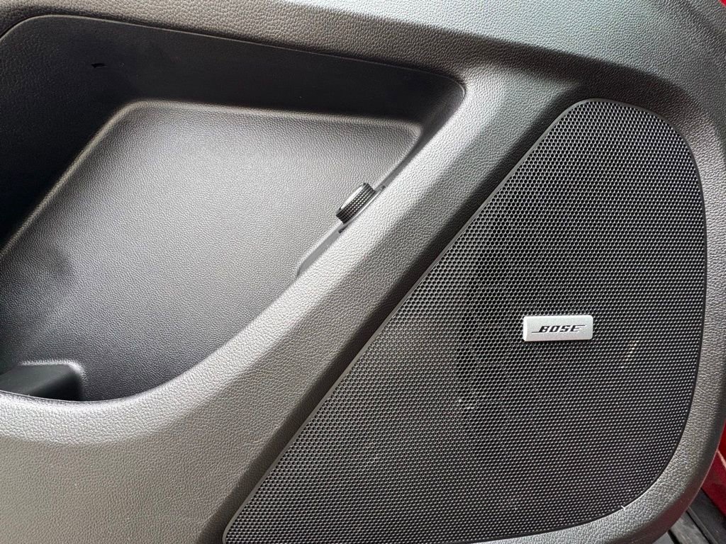 Used 2023 Chevrolet Traverse LT image 16