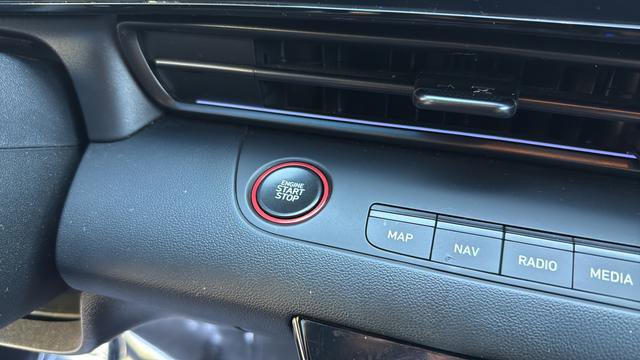 Used 2025 Hyundai Elantra N Line image 18